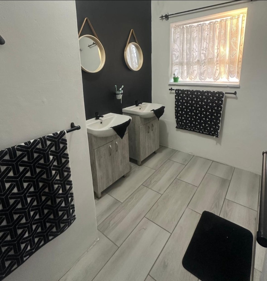 3 Bedroom Property for Sale in Bothasrus Eastern Cape